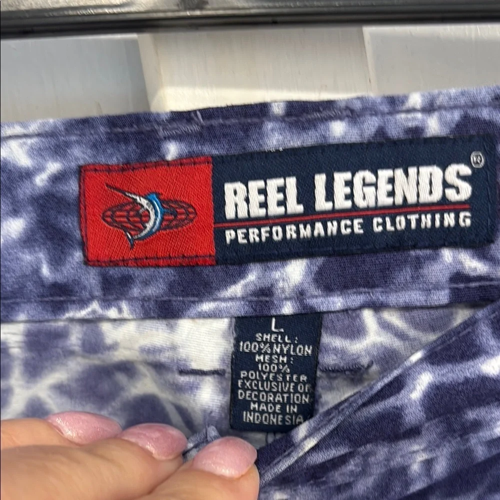 Reel Legends performance, nylon multi pocket, Blue active wear Shorts size L